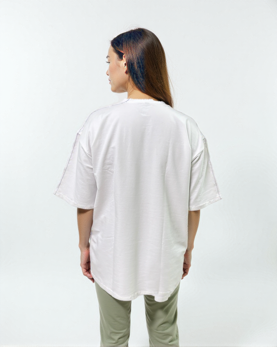 White oversized T-shirt from Cozy Soul (Unisex T-Shirt)